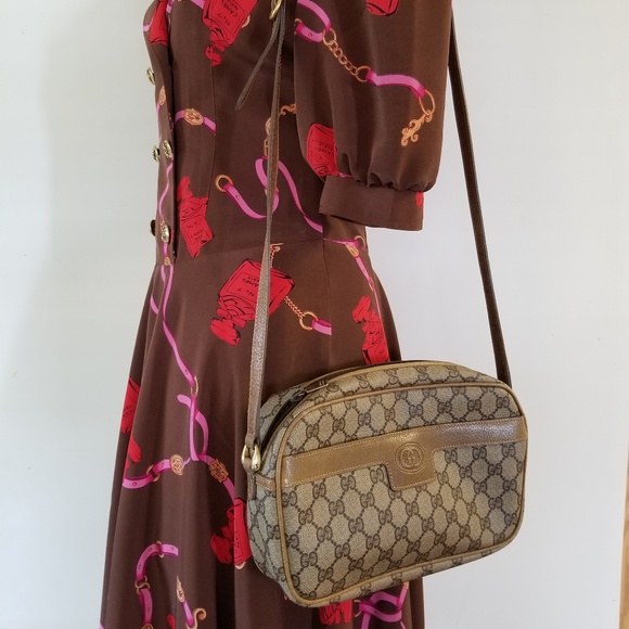 Gucci Handbags - Vintage Canvas Monogram GUCCI Crossbody Purse